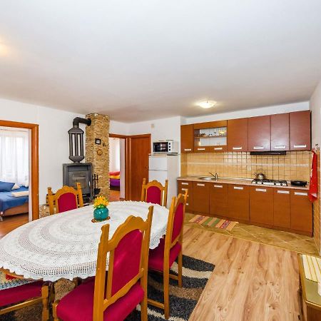 Vacation House Loreta Sveti Rok Eksteriør bilde